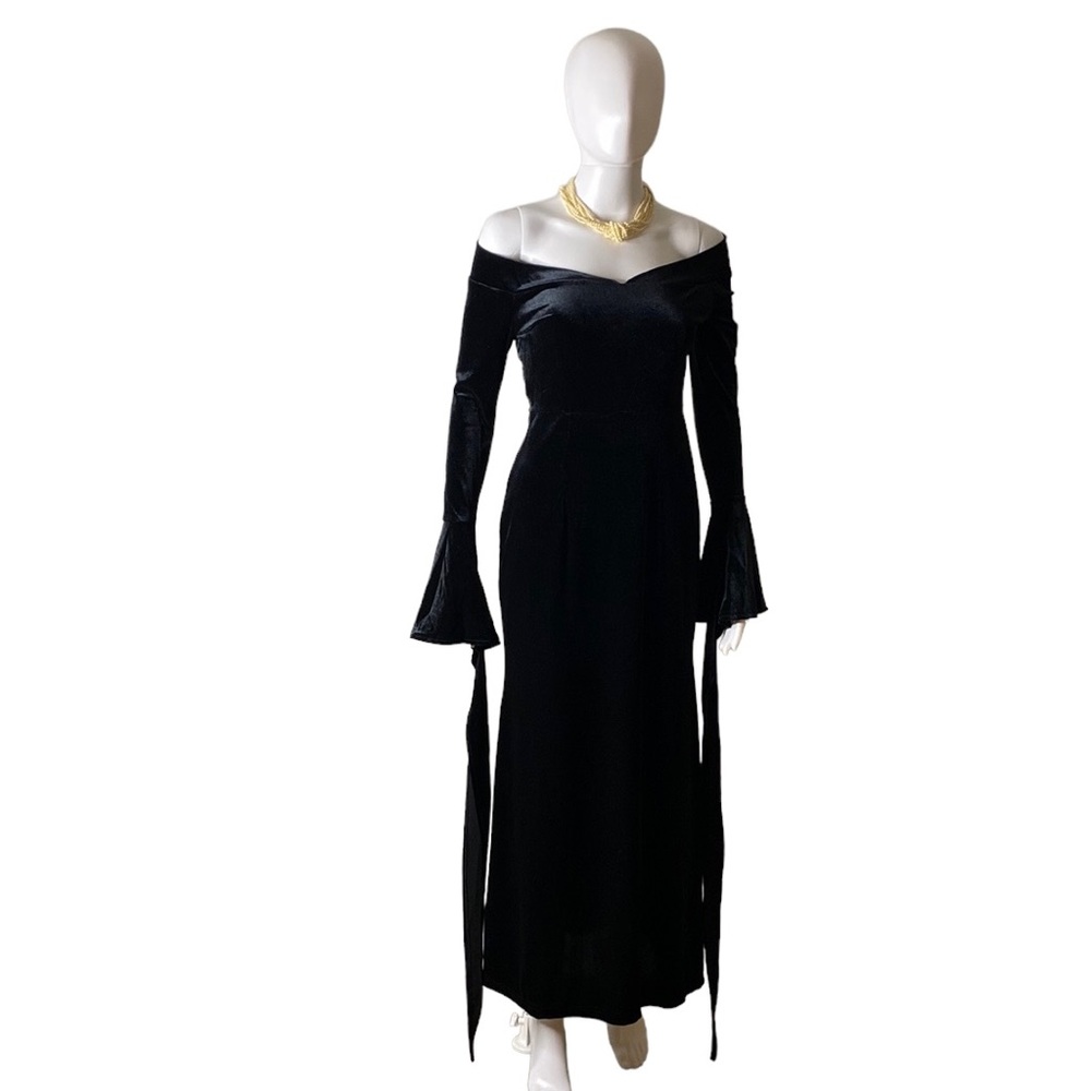 Boutique Black Velvet Bell Sleeve Dress Size S
